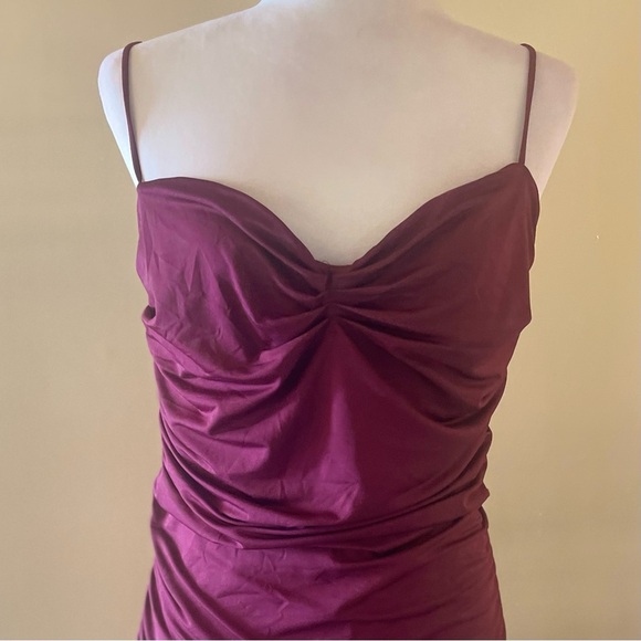 L’VOW Women Rushed Bodycon Spaghetti Strap Backless Maxi Pencil Dress- Burgundy - Picture 5 of 7